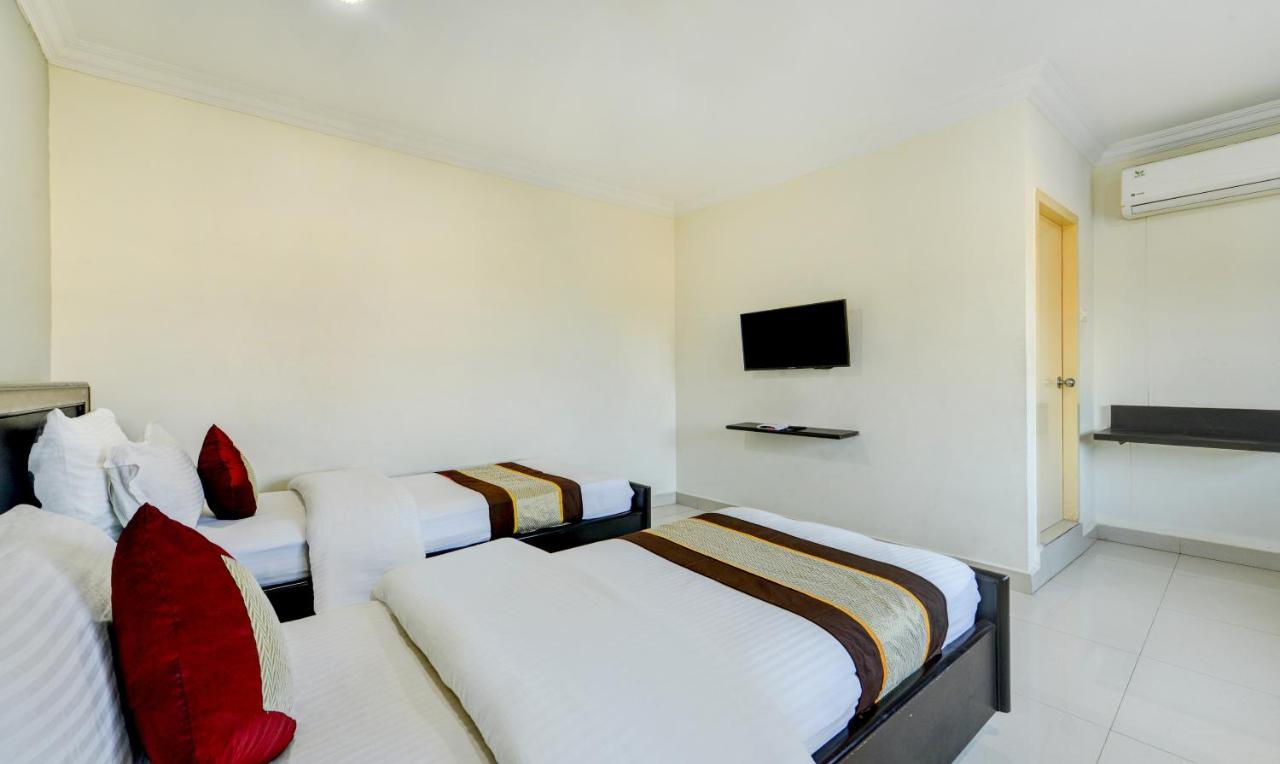 Madrasi Airport Hotel - Saibala Chennai Luaran gambar