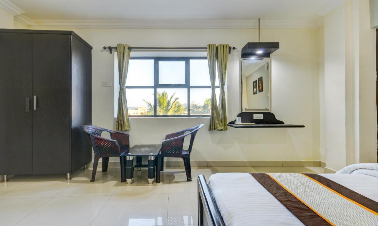 Madrasi Airport Hotel - Saibala Chennai Luaran gambar
