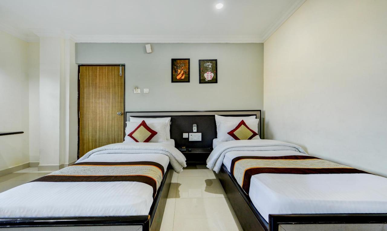 Madrasi Airport Hotel - Saibala Chennai Luaran gambar